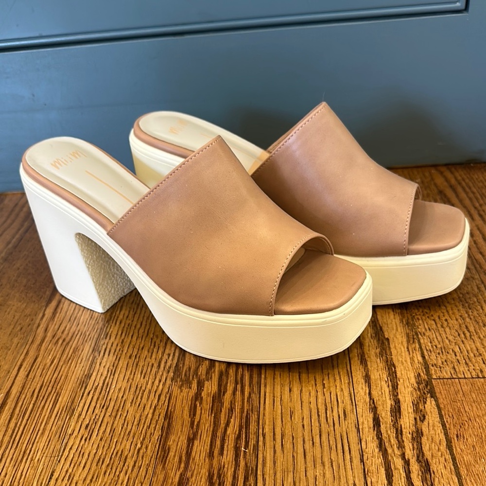 Mi.iM Tan and White Platform Mules - worn once!!